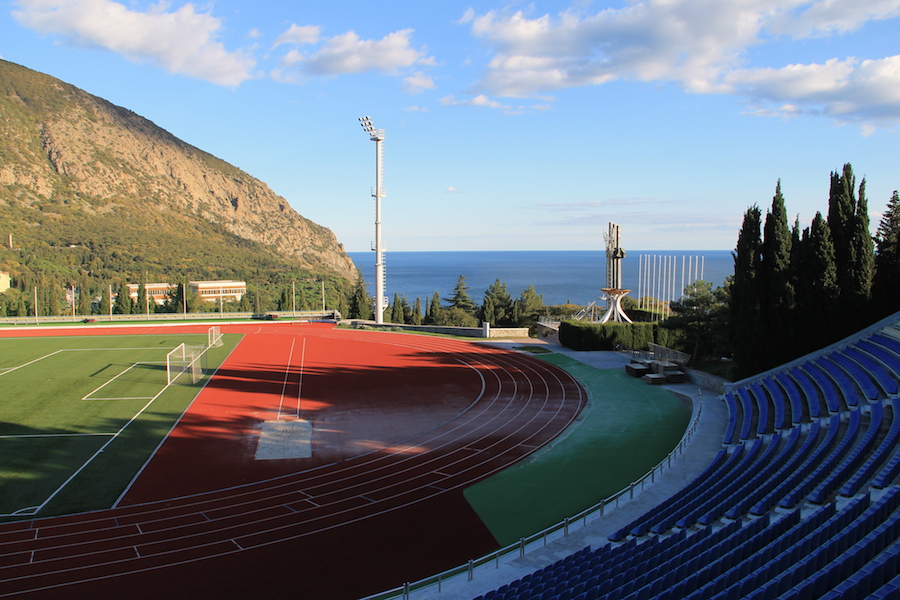 На стадионе Артека проходят не только спортивные состязания, но и различные конкурсы и  концерты