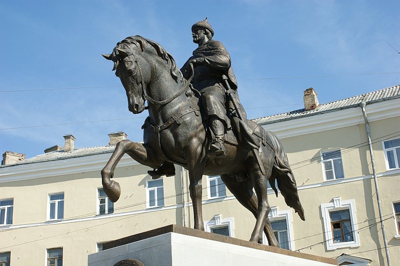 Памятник Михаилу Ярославичу Тверскому