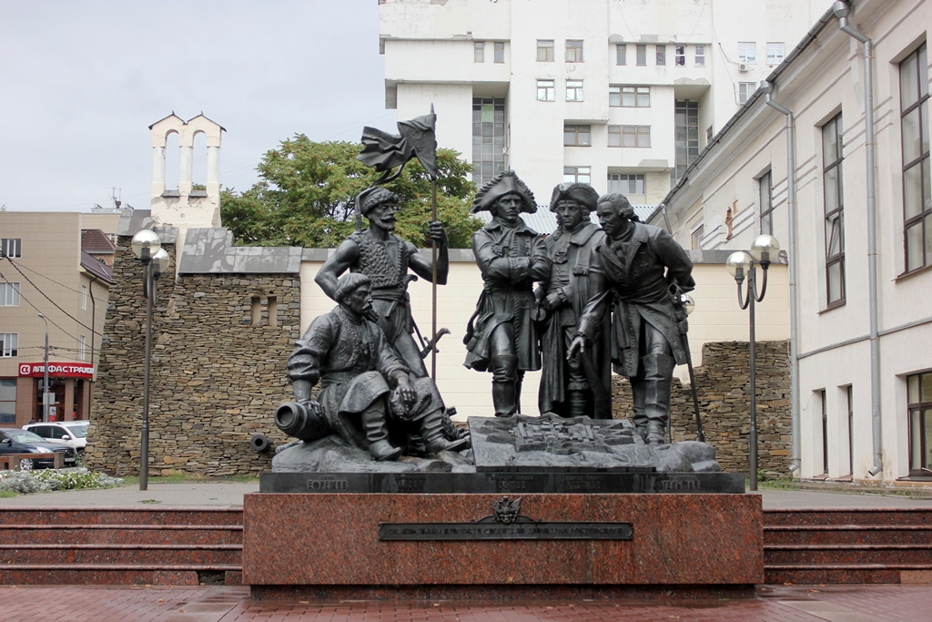 Памятник основателям Ростова, © Е.Веденьев